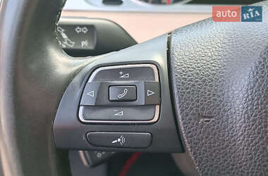 Купе Volkswagen CC / Passat CC 2011 в 