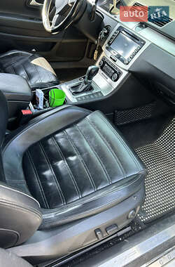 Купе Volkswagen CC / Passat CC 2011 в 