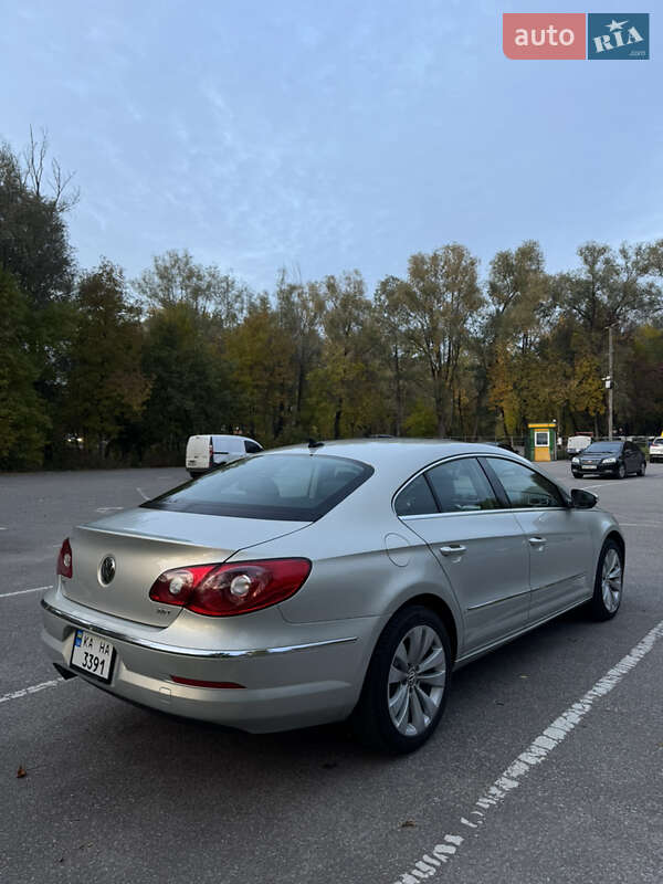 Купе Volkswagen CC / Passat CC 2011 в Чернігові