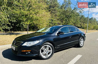 Купе Volkswagen CC / Passat CC 2009 в Киеве