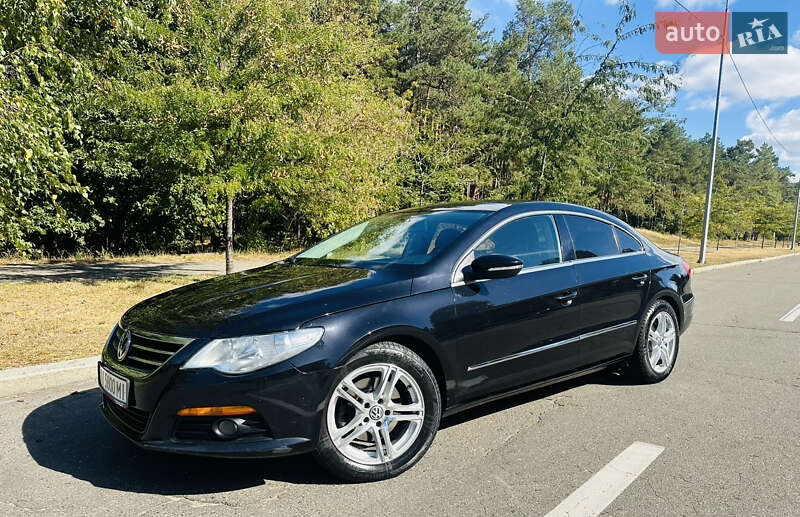Купе Volkswagen CC / Passat CC 2009 в 