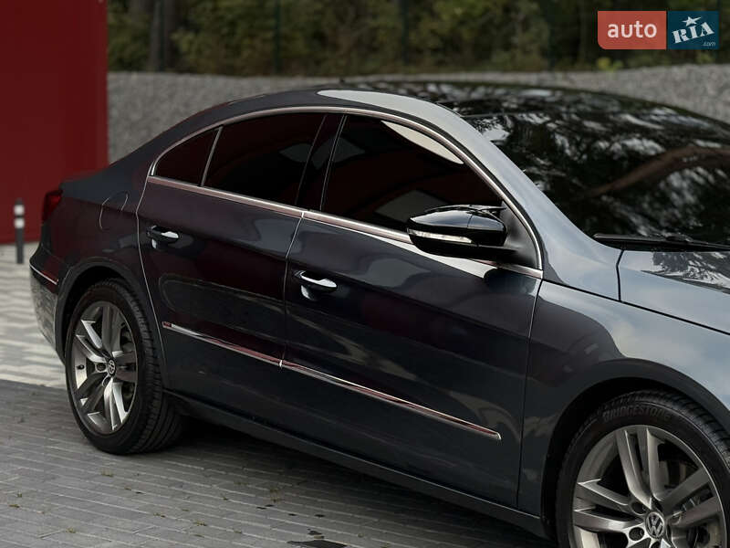 Купе Volkswagen CC / Passat CC 2013 в Львове