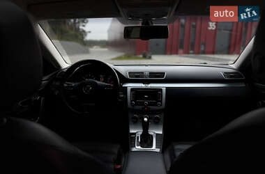 Купе Volkswagen CC / Passat CC 2013 в 
