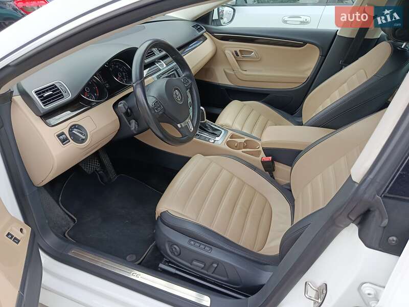 Купе Volkswagen CC / Passat CC 2014 в Николаеве