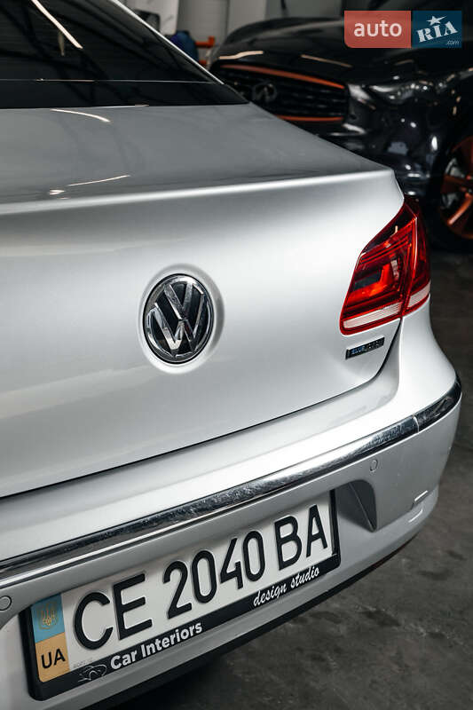 Купе Volkswagen CC / Passat CC 2012 в Черновцах