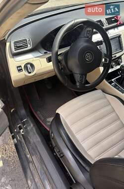 Купе Volkswagen CC / Passat CC 2011 в 
