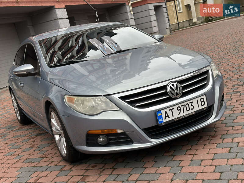 Купе Volkswagen CC / Passat CC 2010 в Івано-Франківську