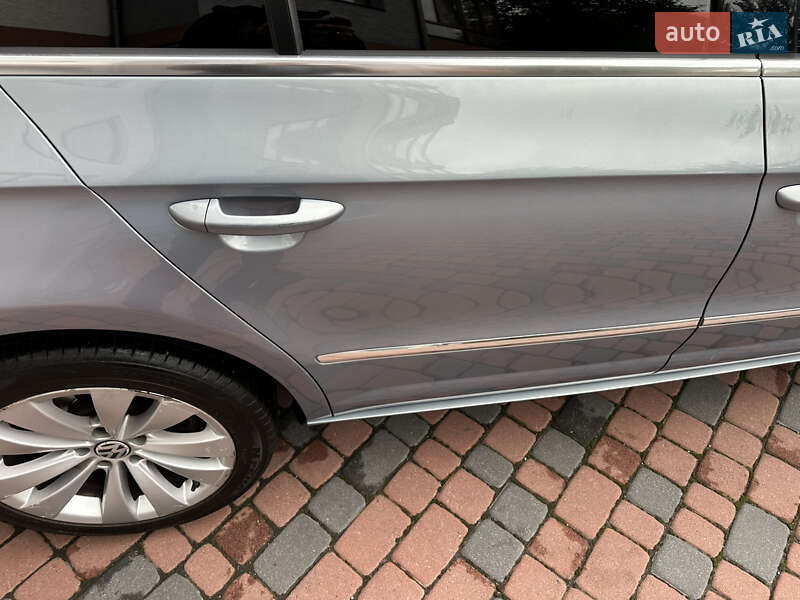 Купе Volkswagen CC / Passat CC 2010 в Івано-Франківську