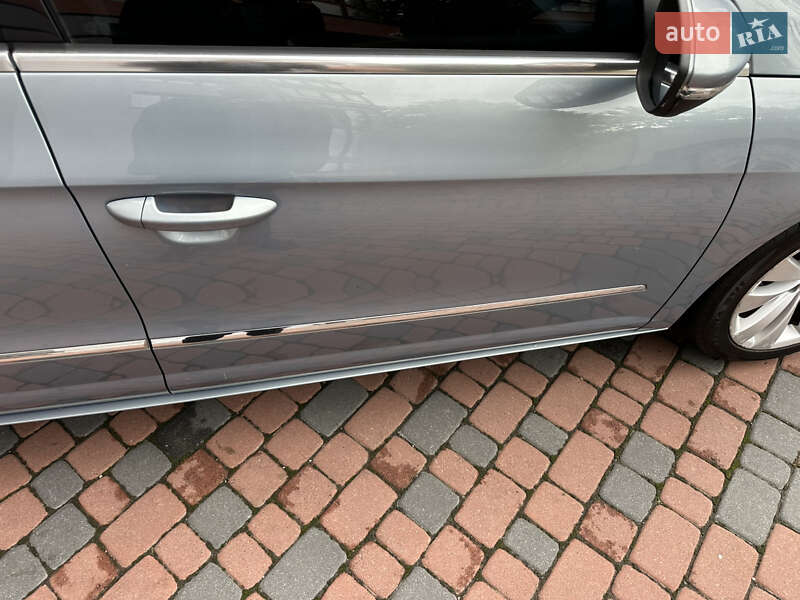Купе Volkswagen CC / Passat CC 2010 в Івано-Франківську