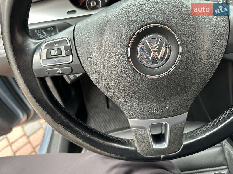 Купе Volkswagen CC / Passat CC 2010 в Івано-Франківську