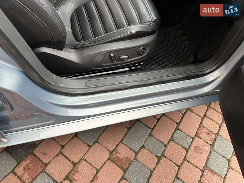 Купе Volkswagen CC / Passat CC 2010 в Івано-Франківську