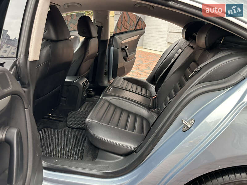 Купе Volkswagen CC / Passat CC 2010 в Івано-Франківську