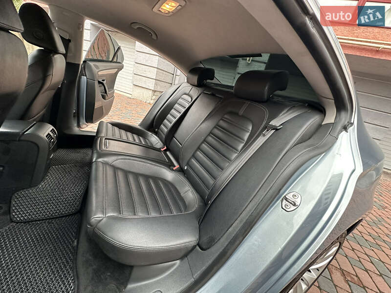 Купе Volkswagen CC / Passat CC 2010 в Івано-Франківську