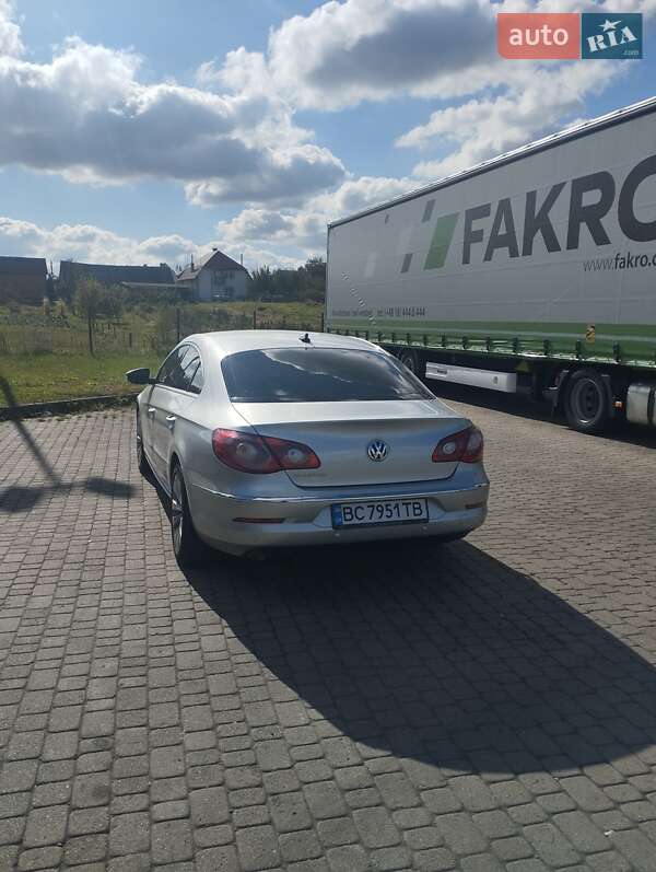 Купе Volkswagen CC / Passat CC 2010 в Яворові