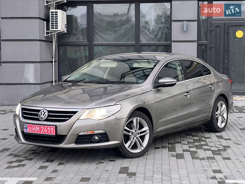 Купе Volkswagen CC / Passat CC 2011 в 