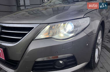 Купе Volkswagen CC / Passat CC 2011 в 