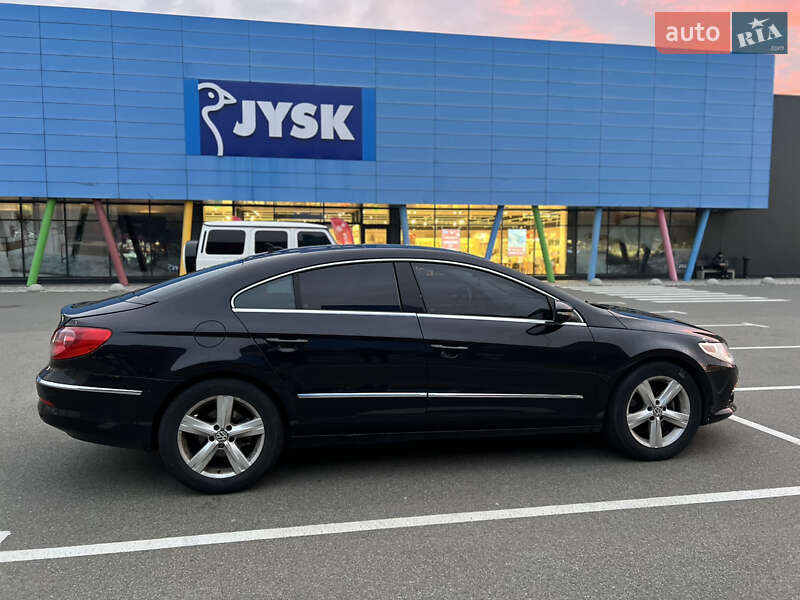 Купе Volkswagen CC / Passat CC 2010 в Киеве