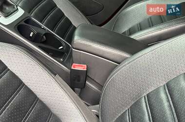 Купе Volkswagen CC / Passat CC 2014 в 