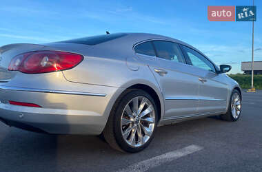 Купе Volkswagen CC / Passat CC 2009 в 
