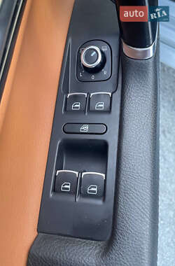 Купе Volkswagen CC / Passat CC 2009 в 