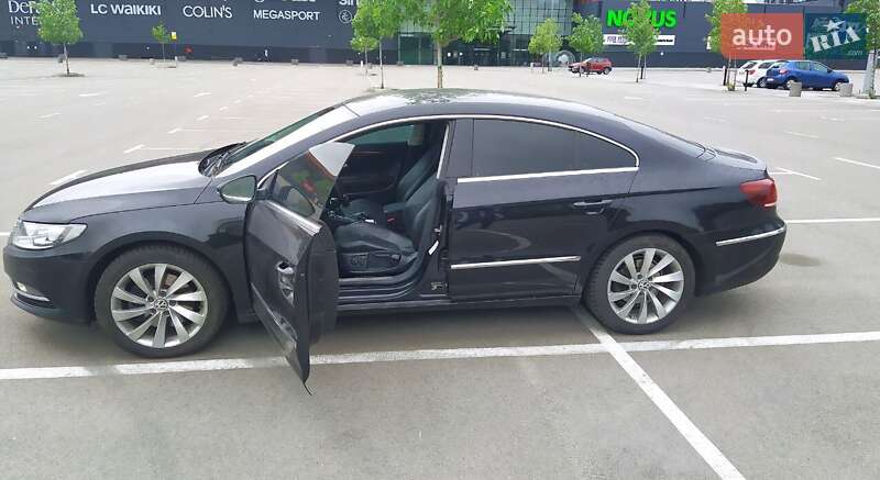 Купе Volkswagen CC / Passat CC 2012 в 