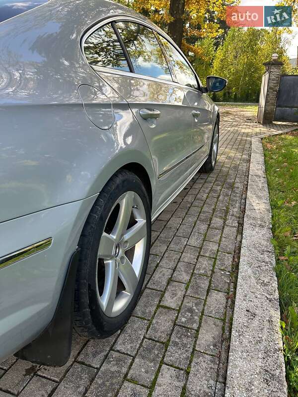 Купе Volkswagen CC / Passat CC 2010 в Ивано-Франковске