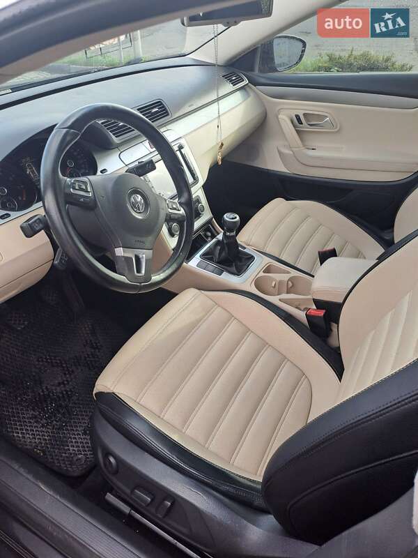 Купе Volkswagen CC / Passat CC 2009 в Ивано-Франковске