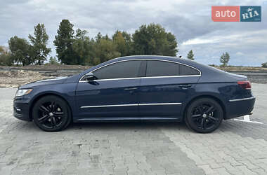 Купе Volkswagen CC / Passat CC 2013 в 