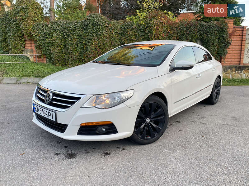 Купе Volkswagen CC / Passat CC 2010 в Виннице
