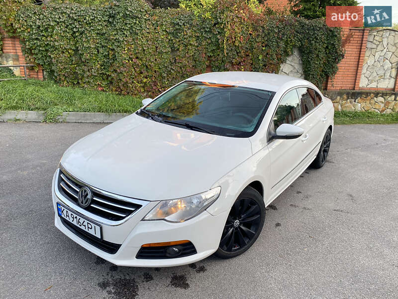 Купе Volkswagen CC / Passat CC 2010 в Виннице