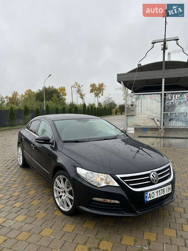 Купе Volkswagen CC / Passat CC 2009 в 
