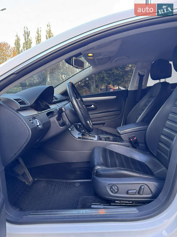 Купе Volkswagen CC / Passat CC 2013 в Хмельницькому