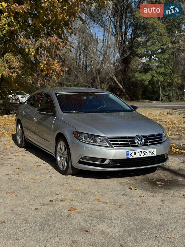 Купе Volkswagen CC / Passat CC 2013 в Києві
