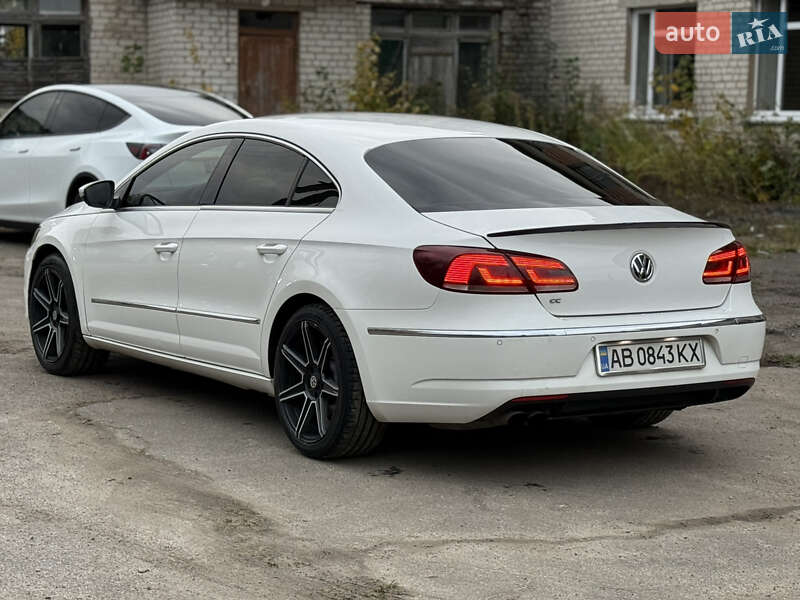 Купе Volkswagen CC / Passat CC 2013 в Радомышле