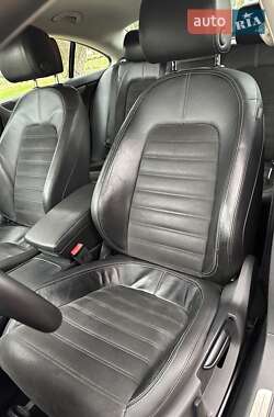 Купе Volkswagen CC / Passat CC 2012 в 