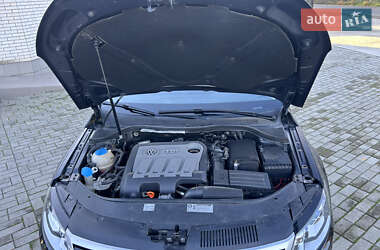Купе Volkswagen CC / Passat CC 2012 в 