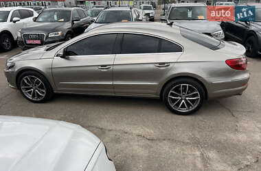 Купе Volkswagen CC / Passat CC 2010 в 