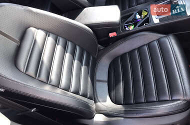Купе Volkswagen CC / Passat CC 2011 в 