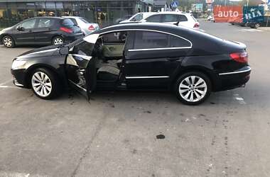 Купе Volkswagen CC / Passat CC 2011 в 
