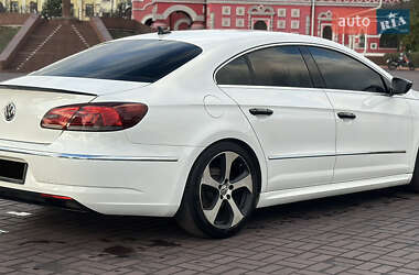 Купе Volkswagen CC / Passat CC 2012 в 
