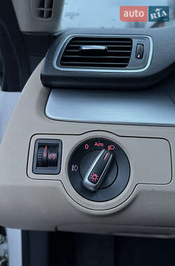 Купе Volkswagen CC / Passat CC 2012 в 