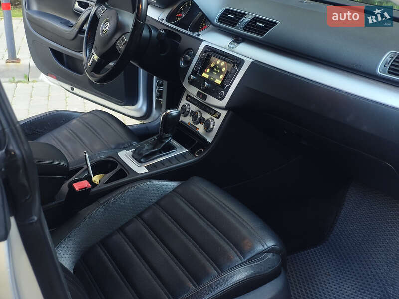 Купе Volkswagen CC / Passat CC 2014 в Киеве