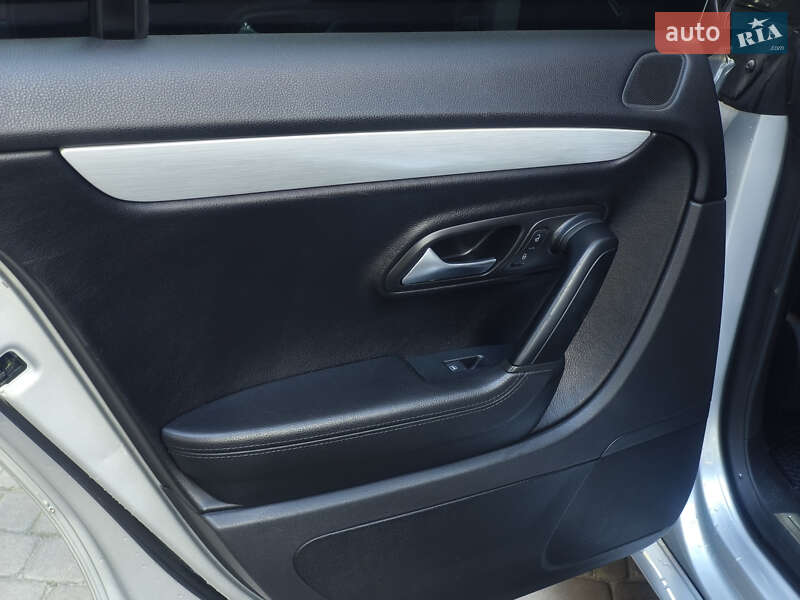 Купе Volkswagen CC / Passat CC 2014 в Киеве