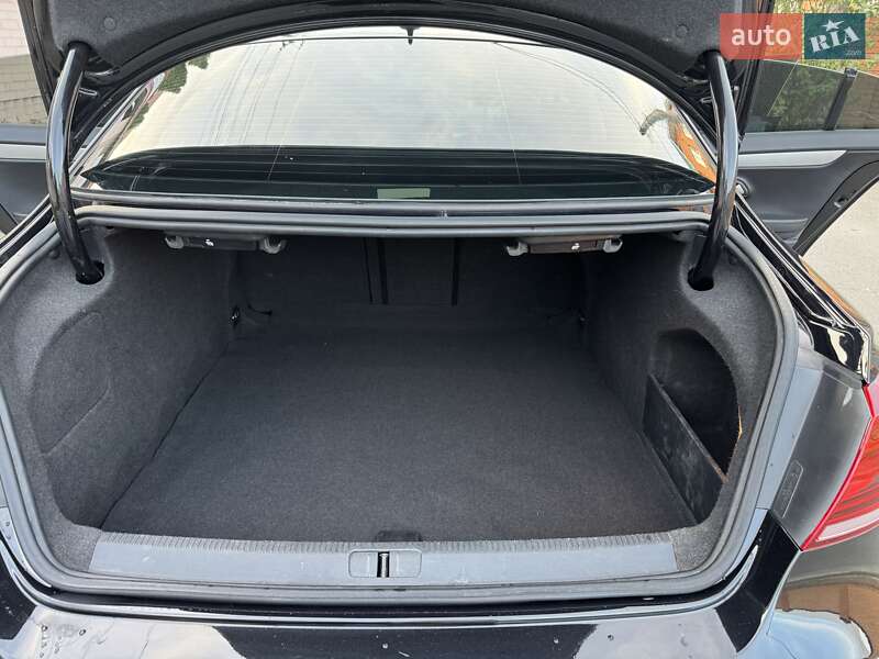 Купе Volkswagen CC / Passat CC 2013 в Києві
