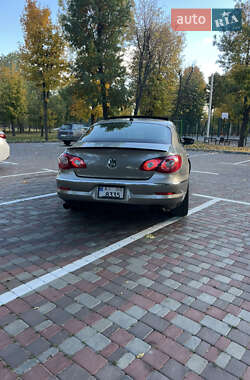 Купе Volkswagen CC / Passat CC 2011 в 