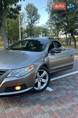 Купе Volkswagen CC / Passat CC 2011 в 