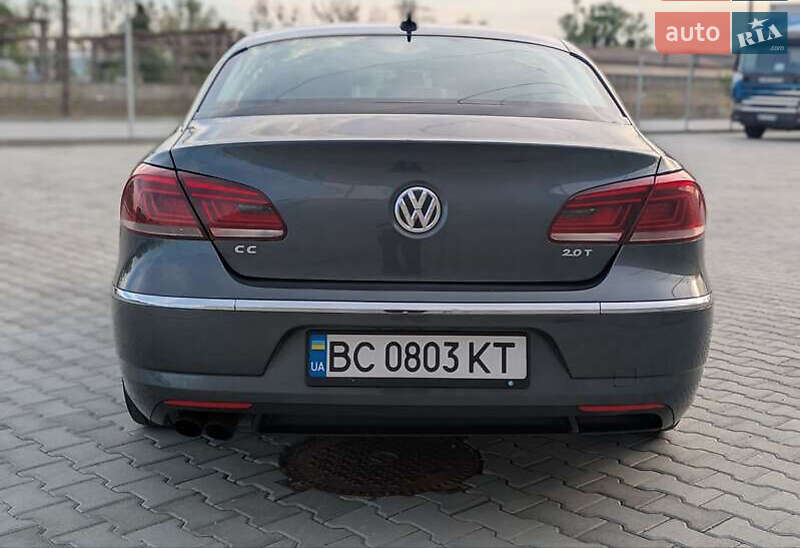 Купе Volkswagen CC / Passat CC 2012 в Києві