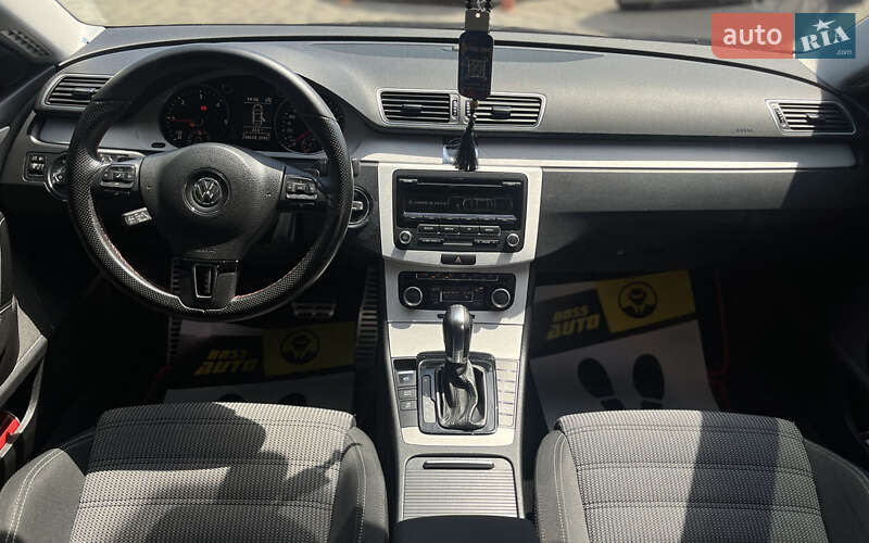 Купе Volkswagen CC / Passat CC 2011 в Мукачево