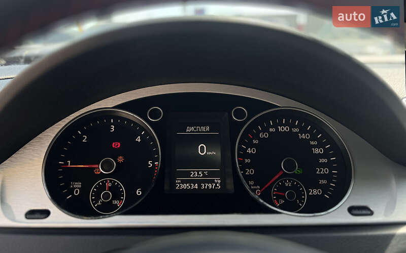 Купе Volkswagen CC / Passat CC 2011 в Мукачево