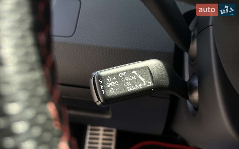 Купе Volkswagen CC / Passat CC 2011 в Мукачево